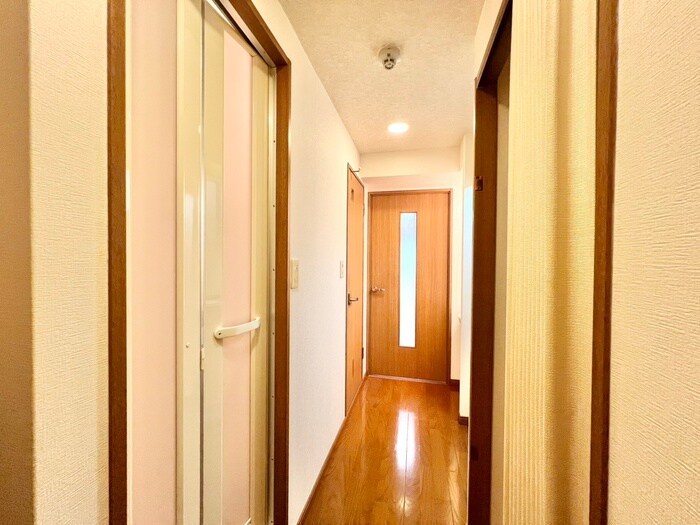 物件内観写真20　(廊下)