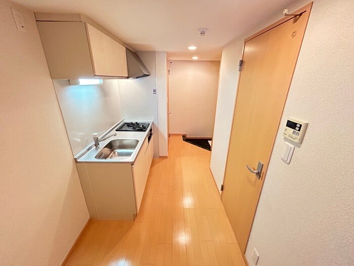 物件内観写真10　(廊下)