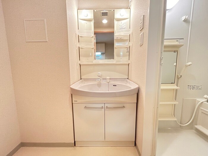 物件内観写真11　(洗面)