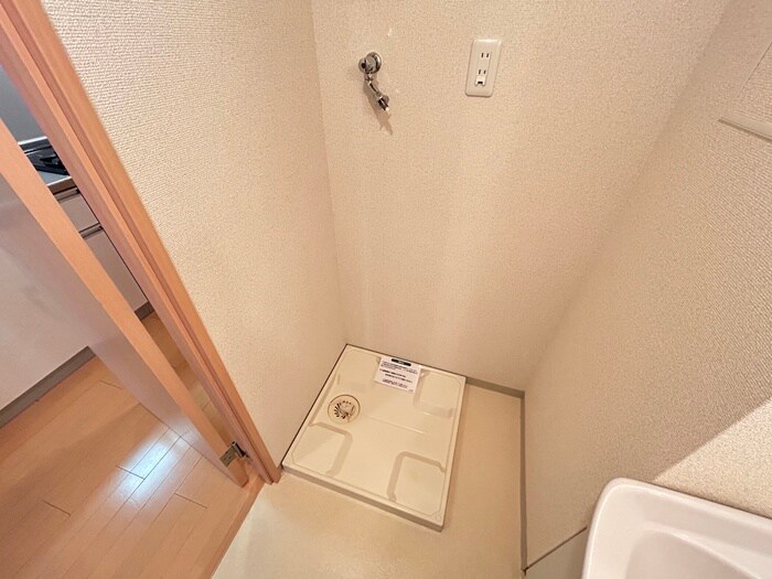 物件内観写真14　(洗濯機置場)