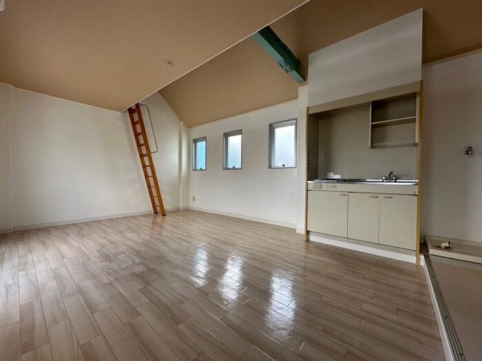 物件内観写真13　(居室)