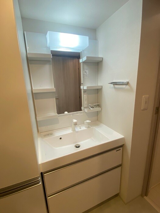 物件内観写真10　(洗面)