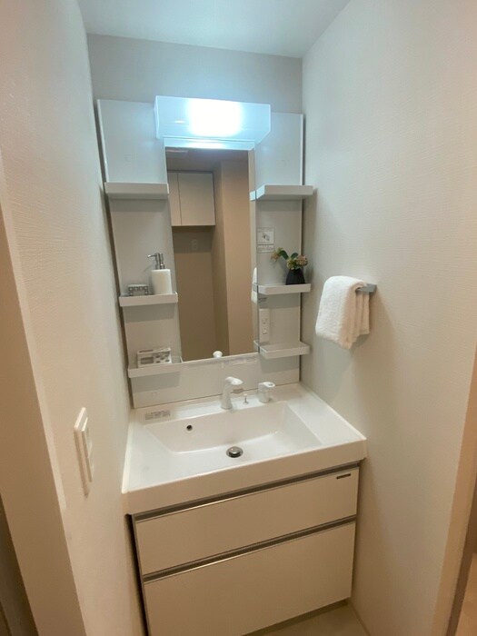 物件内観写真10　(洗面)