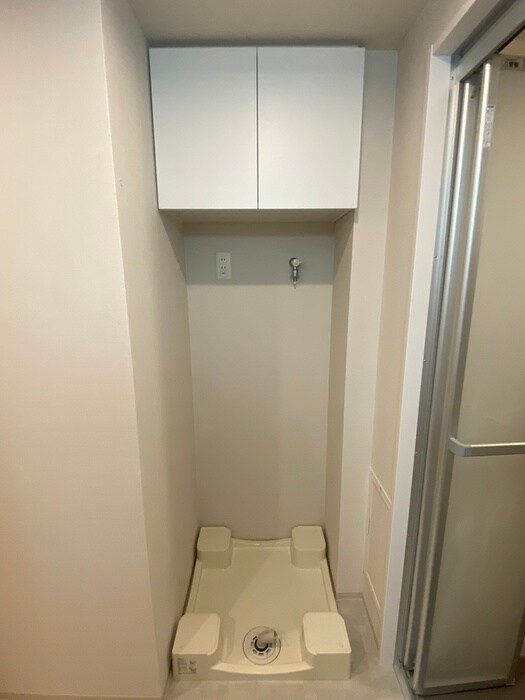 物件内観写真12　(洗濯機置場)