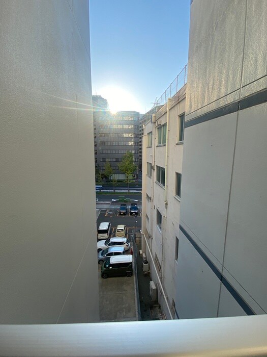 物件内観写真22　(室内からの展望)