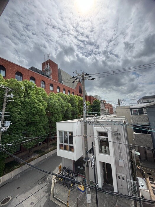 物件内観写真22　(室内からの展望)