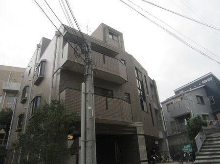 ベルライオンズ山本外観写真