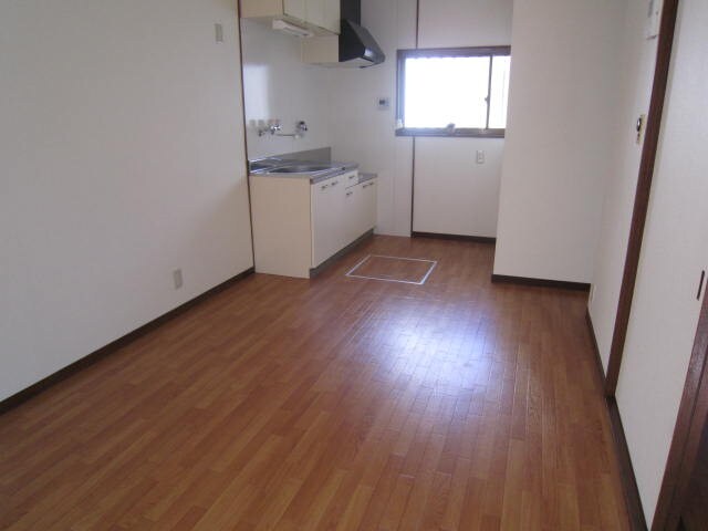 物件内観写真4　(居室)