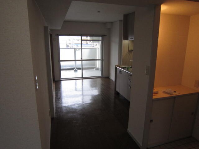 物件内観写真8　(廊下)