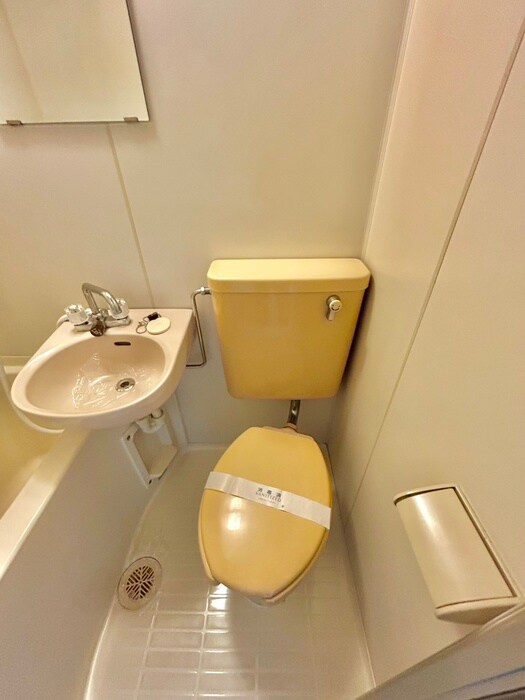 物件内観写真14　(トイレ)