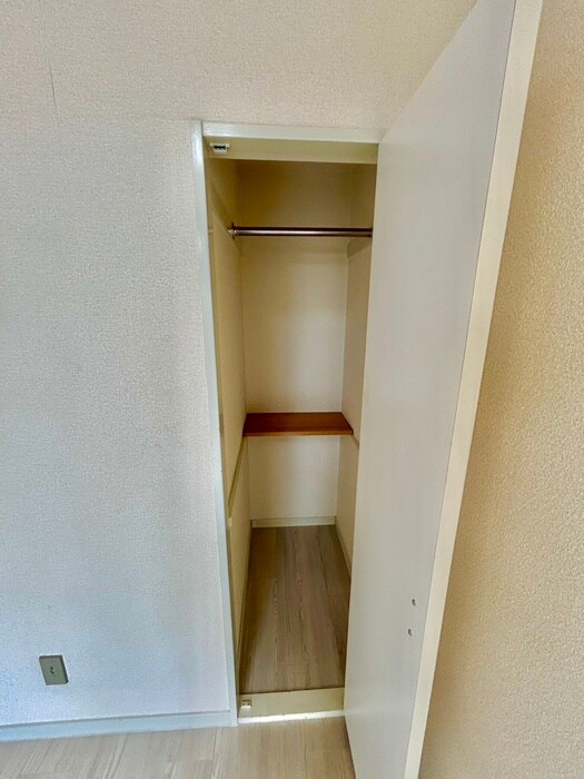 物件内観写真15　(収納)