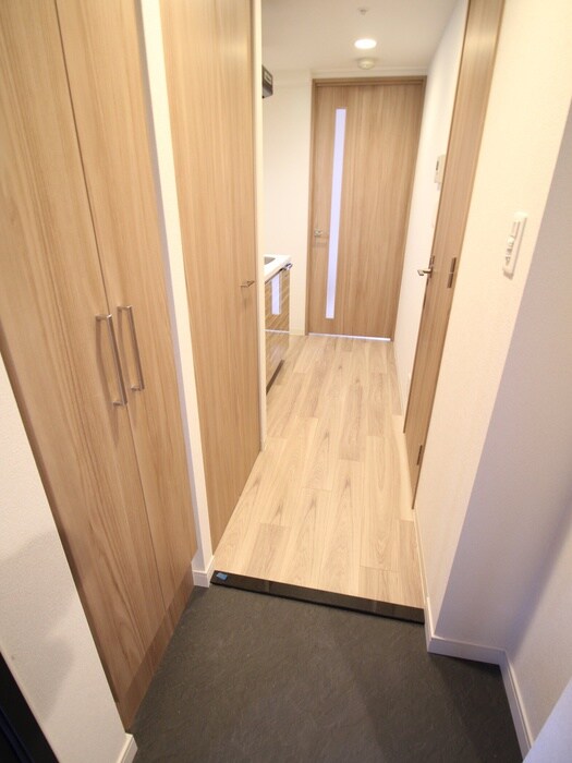 物件内観写真14　(玄関)