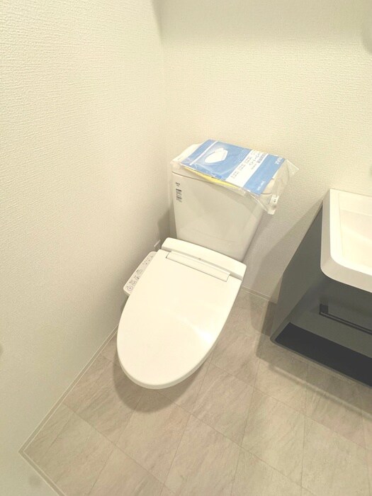 物件内観写真8　(トイレ)