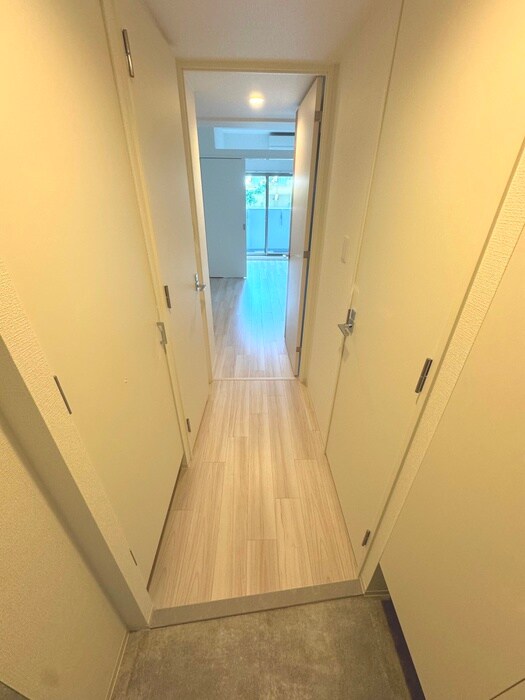 物件内観写真14　(廊下)