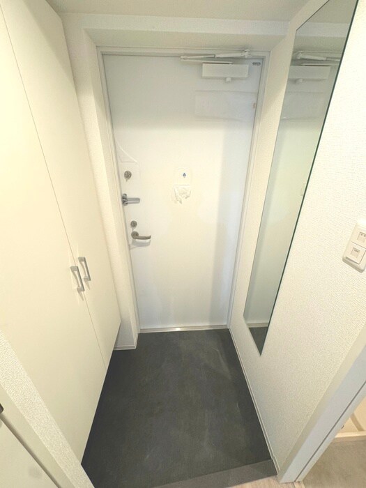 物件内観写真16　(玄関)