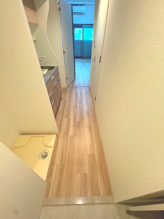 物件内観写真16　(廊下)