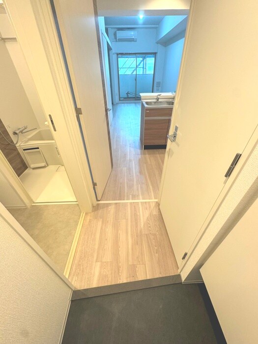 物件内観写真17　(廊下)