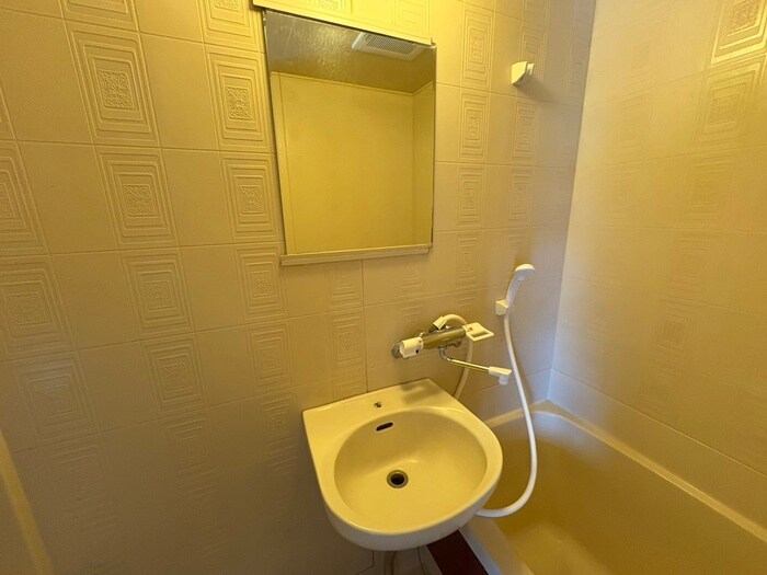 物件内観写真16　(洗面)