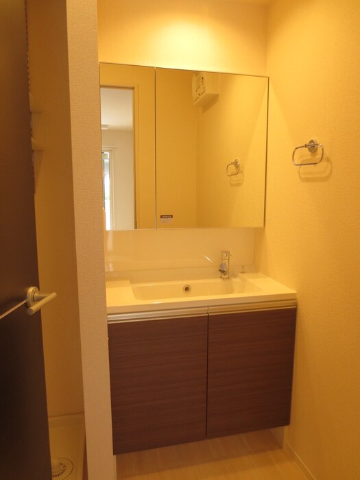 物件内観写真11　(洗面)