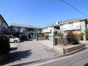 ガ－デンハイツ岡Ａ棟外観写真