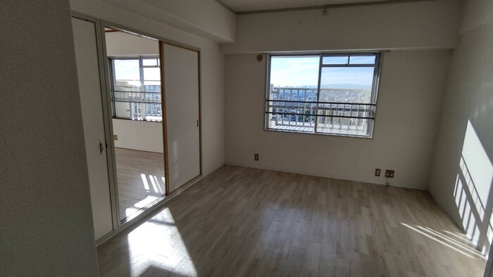 物件内観写真18　(居室)