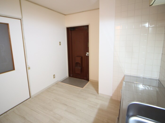 物件内観写真8　(居室)