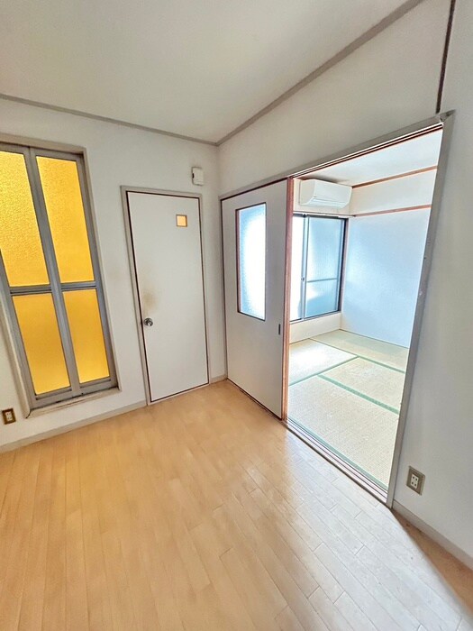 物件内観写真9　(居室)