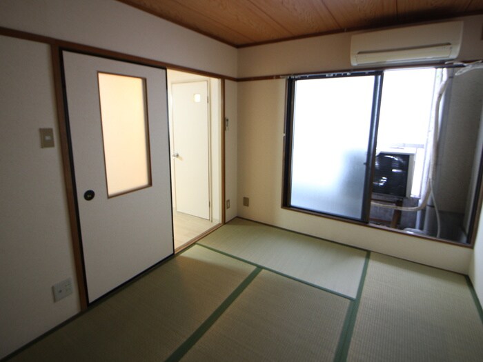 物件内観写真10　(居室)