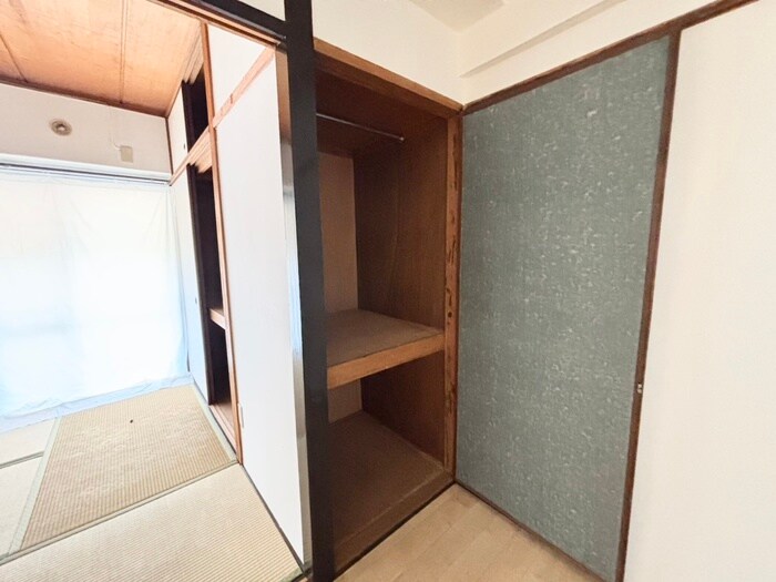 物件内観写真13　(収納)