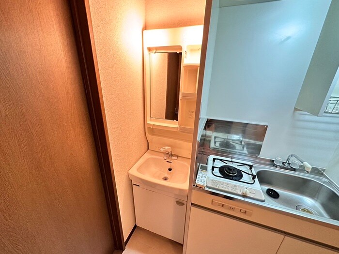 物件内観写真11　(洗面)