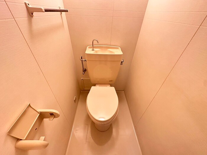 物件内観写真12　(トイレ)
