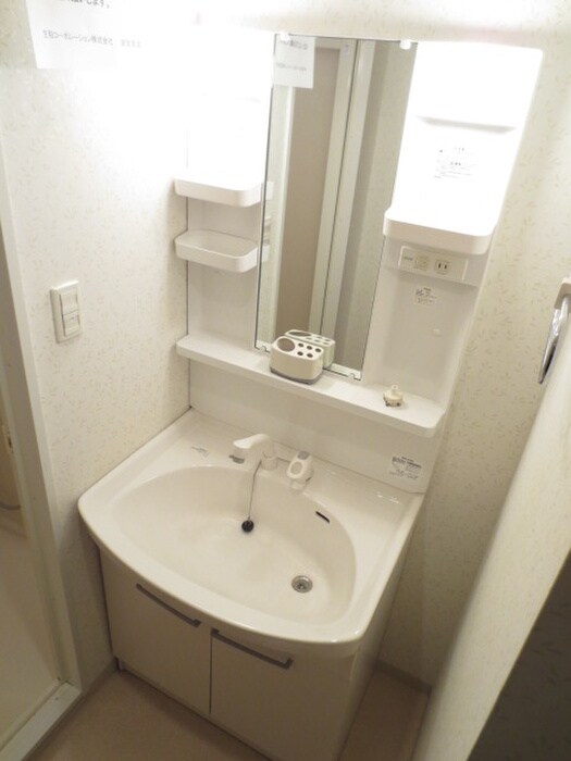 物件内観写真11　(洗面)