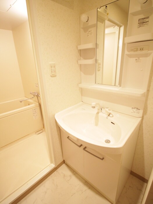 物件内観写真12　(洗面)