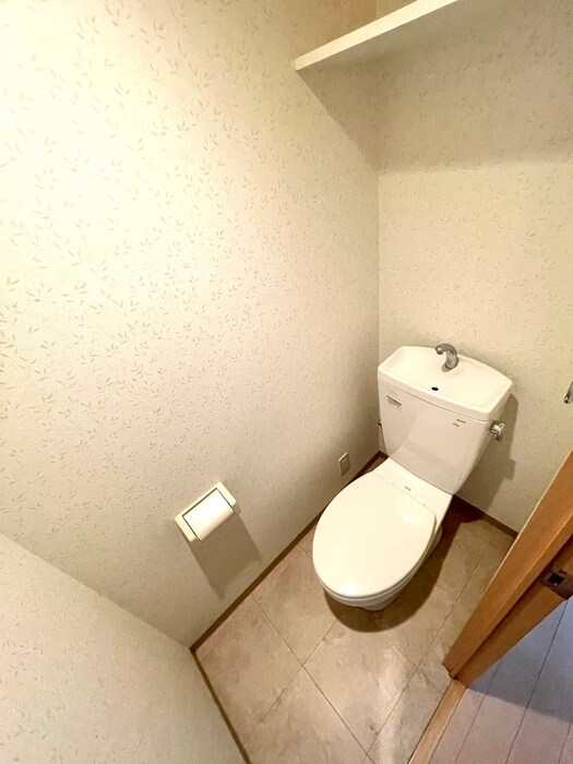 物件内観写真14　(トイレ)