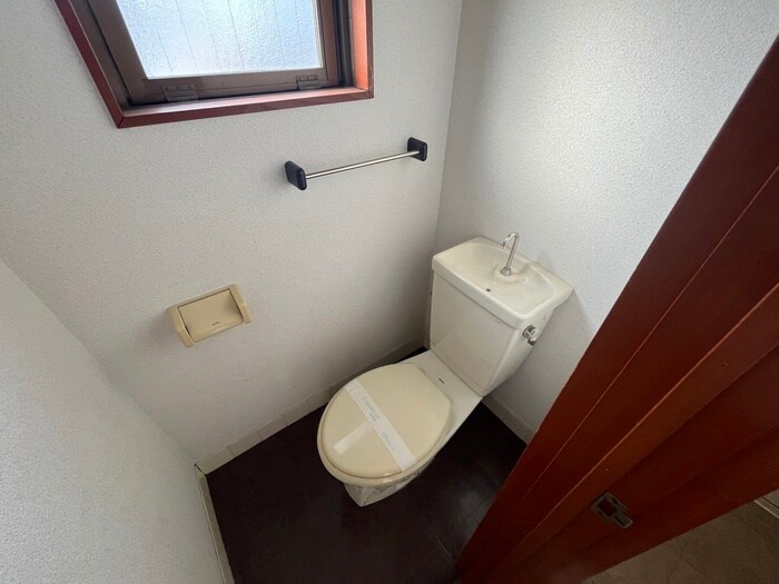 物件内観写真13　(トイレ)