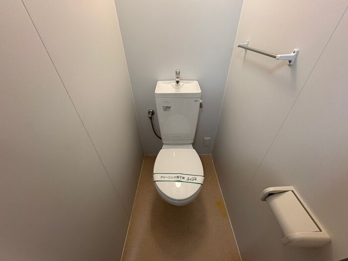 物件内観写真10　(トイレ)