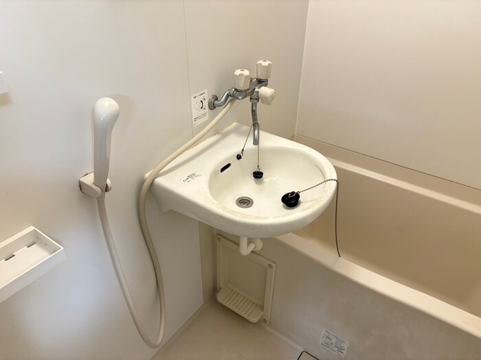 物件内観写真11　(洗面)