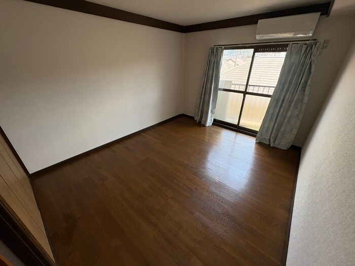 物件内観写真13　(居室)