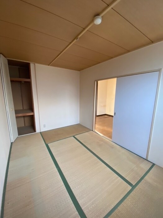 物件内観写真13　(居室)