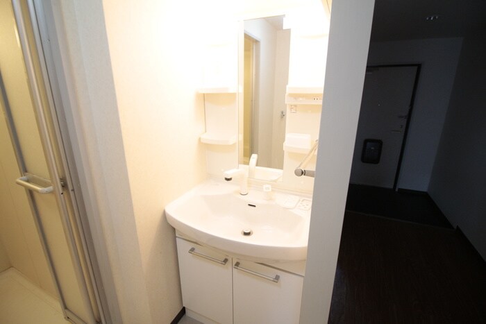 物件内観写真11　(洗面)