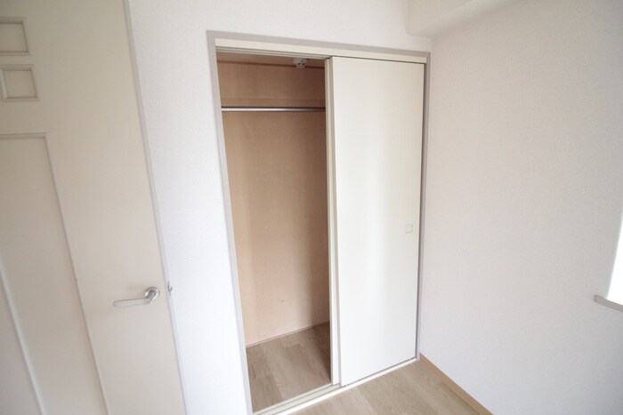 物件内観写真15　(収納)