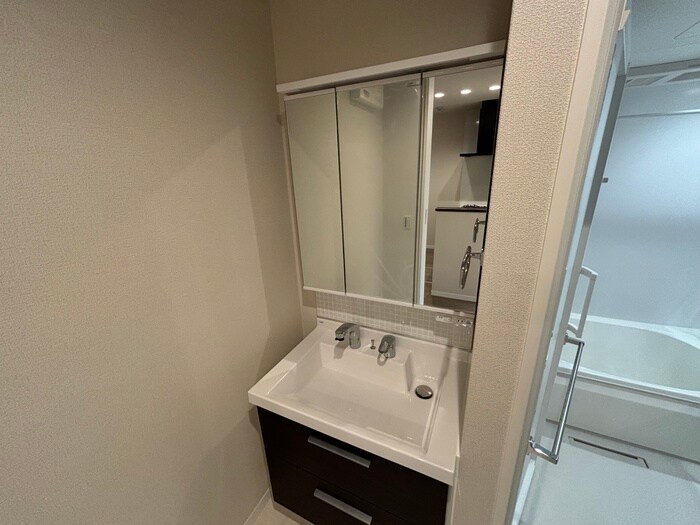 物件内観写真9　(洗面)