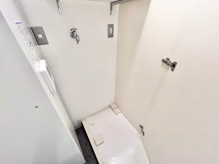 物件内観写真14　(洗濯機置場)