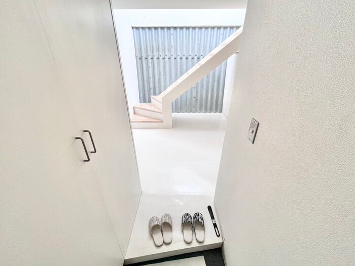 物件内観写真18　(廊下)