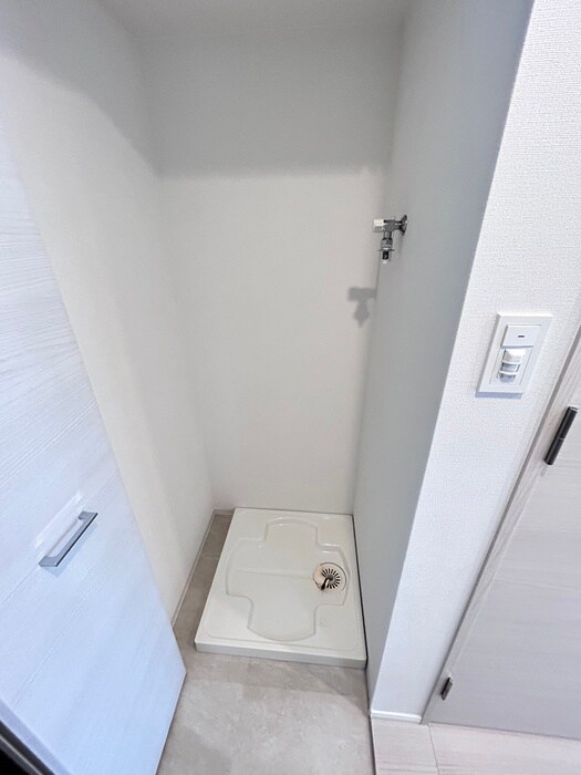 物件内観写真10　(洗濯機置場)