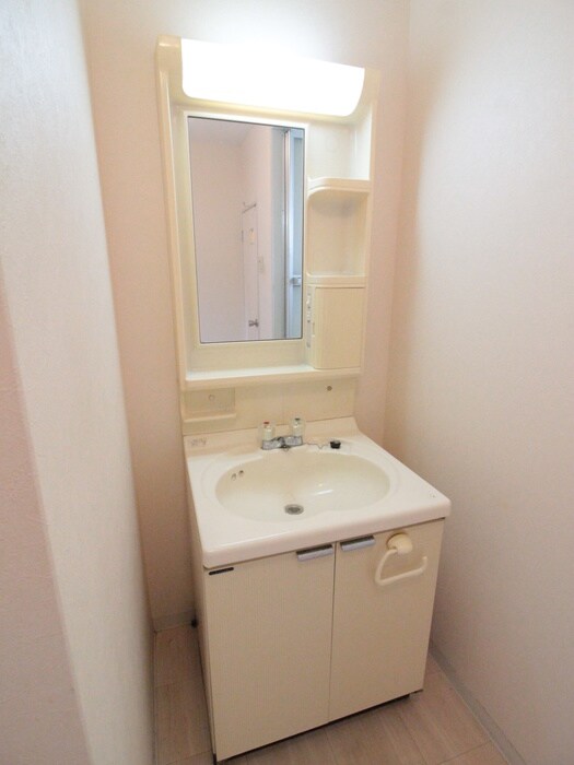 物件内観写真9　(洗面)