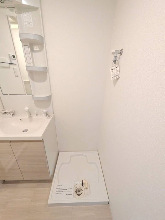 物件内観写真8　(洗面)