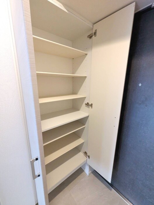 物件内観写真12　(靴箱)