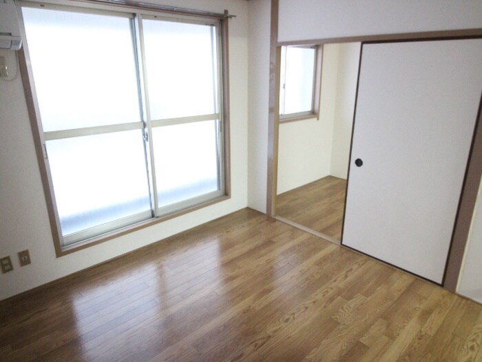 物件内観写真14　(居室)