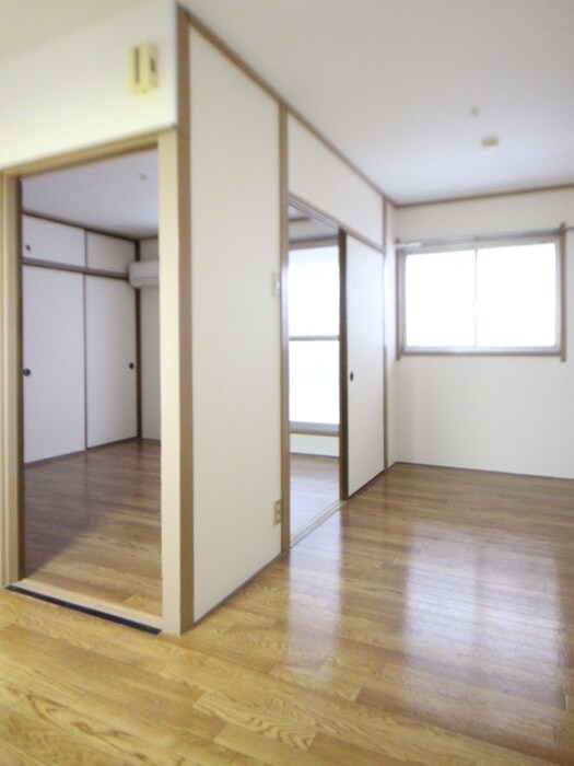 物件内観写真15　(居室)